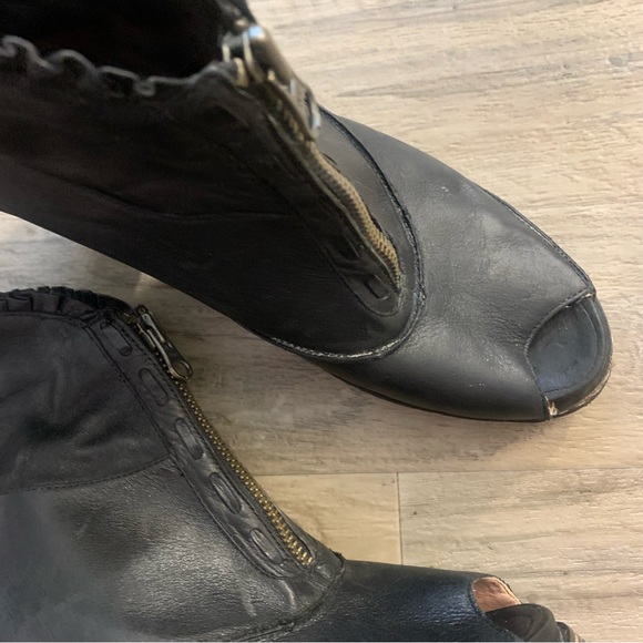 Anthropologie Miss Albright Philadelphia Front Zipper Leather Peep Toe Booties - Picture 13 of 15
